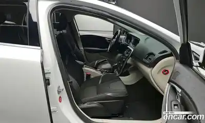 Volvo V40 2014 1.6 гидро в Москве № 230591, миниатюра 10