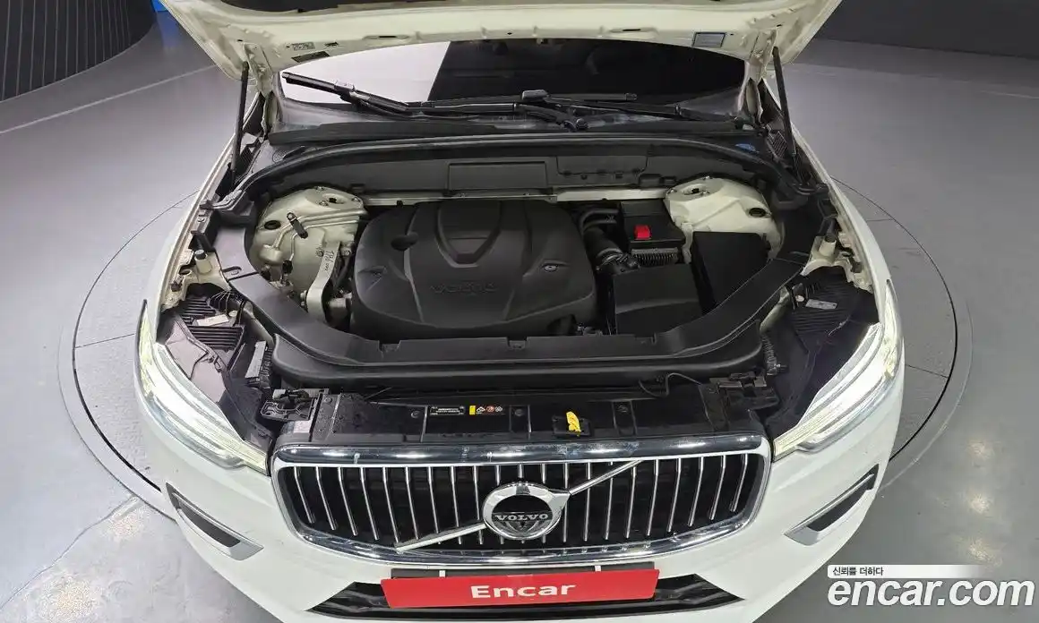 Volvo XC60 2018 2.0 гидро в Москве № 230608, фото 6