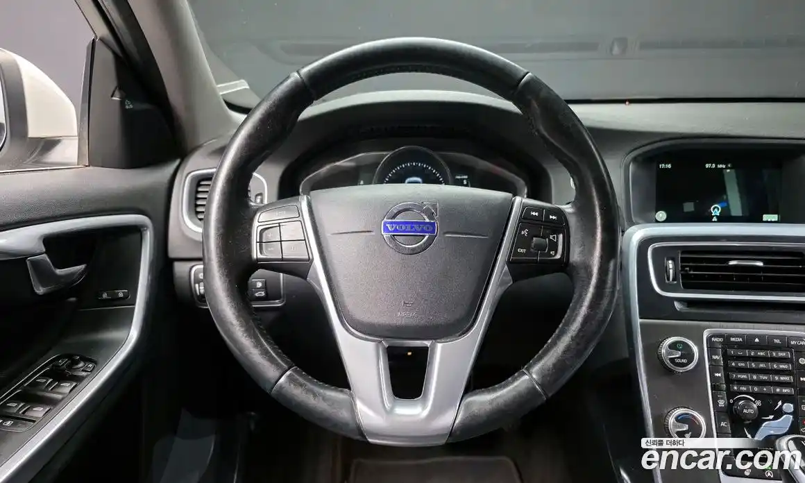 Volvo S60 2016 2.0 гидро в Москве № 230678, фото 13
