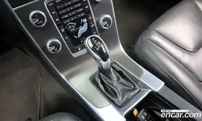 Volvo S60 2016 2.0 гидро в Москве № 230678, миниатюра 9