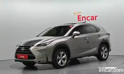 Lexus NX, 2014