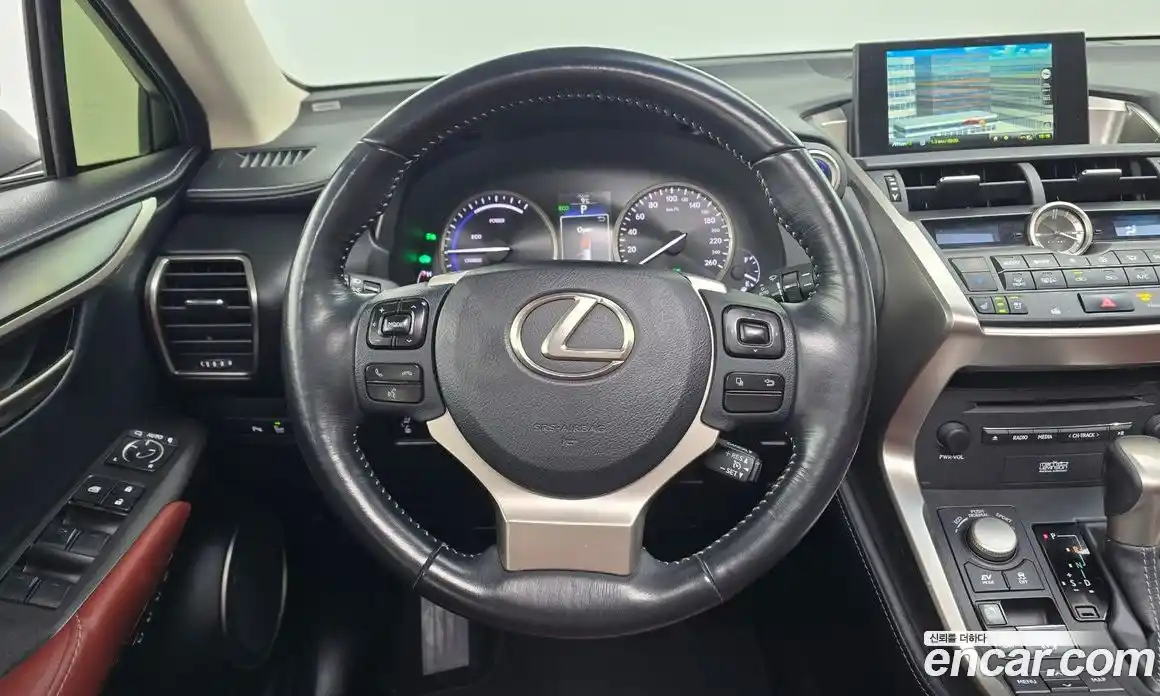 Lexus NX 2014 2.5 гидро в Москве № 232010, фото 13