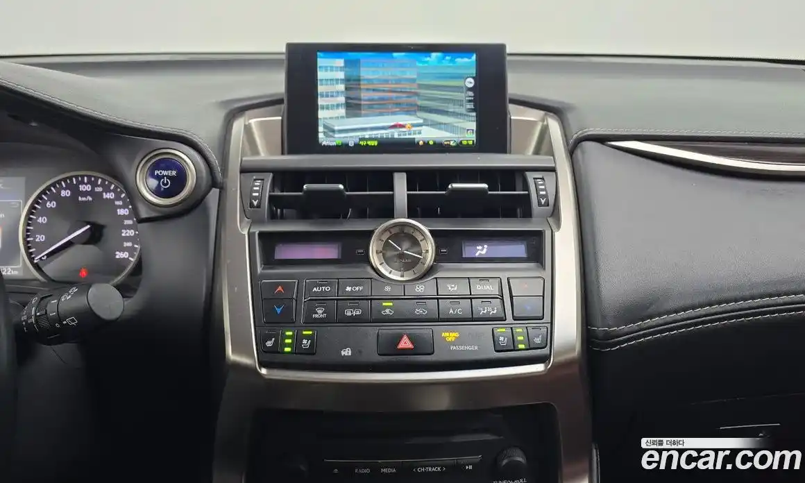 Lexus NX 2014 2.5 гидро в Москве № 232010, фото 14