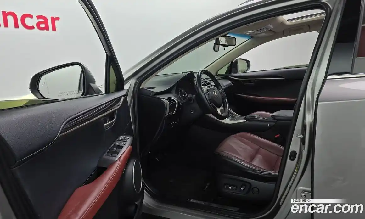 Lexus NX 2014 2.5 гидро в Москве № 232010, фото 10