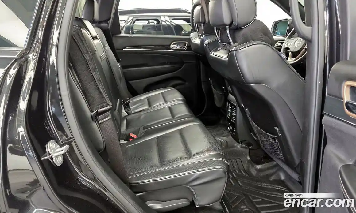 Jeep Cherokee 2016 3.0 гидро в Москве № 232732, фото 12