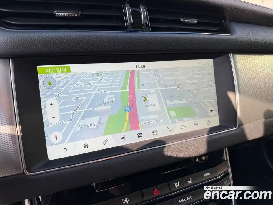 Jaguar XF 2018 2.0 гидро в Москве № 268130, фото 14