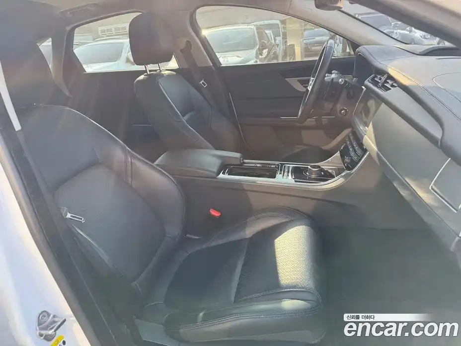 Jaguar XF 2018 2.0 гидро в Москве № 268130, фото 7