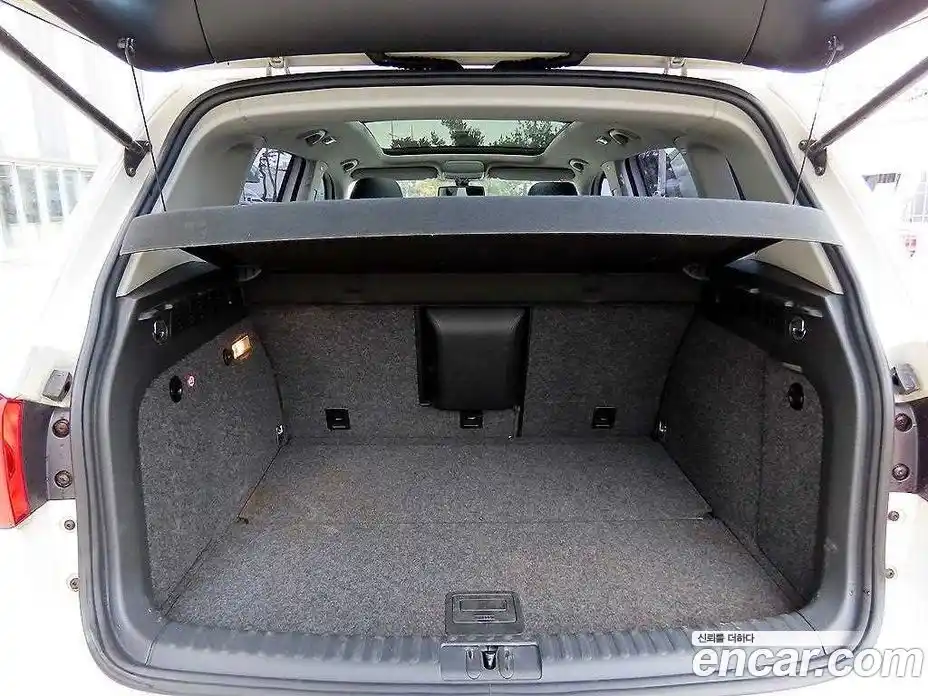 Volkswagen Tiguan 2008 2.0 гидро в Москве № 272623, фото 17