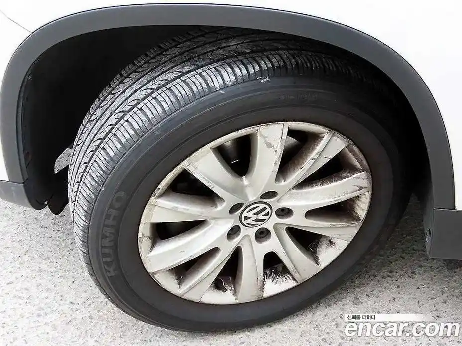 Volkswagen Tiguan 2008 2.0 гидро в Москве № 272623, фото 19