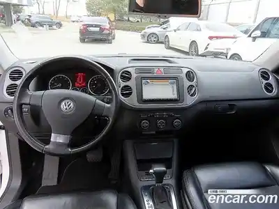 Volkswagen Tiguan 2008 2.0 гидро в Москве № 272623, миниатюра 7
