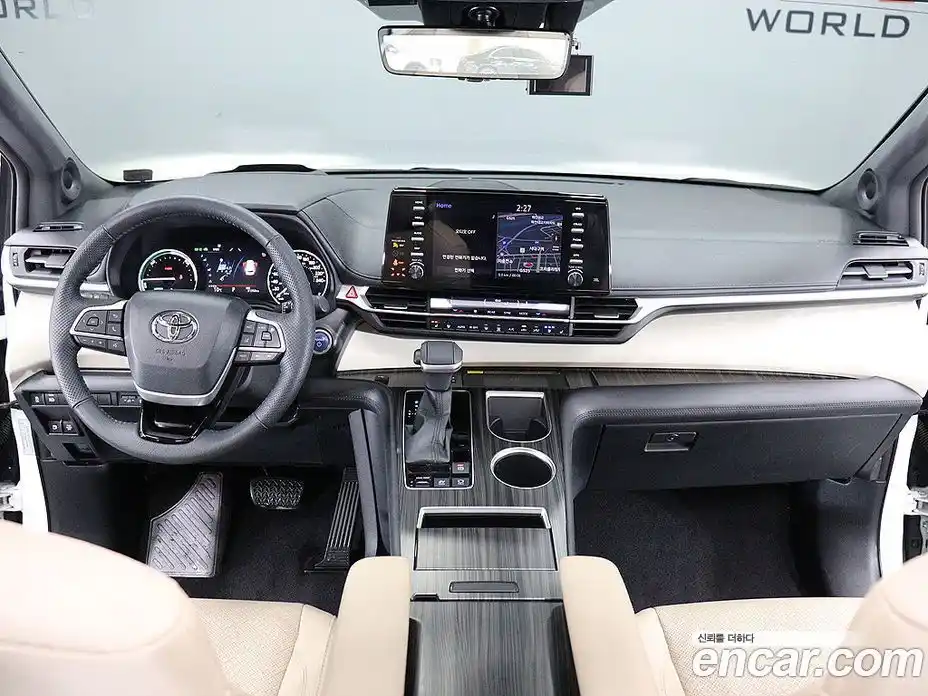 Toyota Sienna 2022 2.5 гидро в Москве № 279752, фото 7