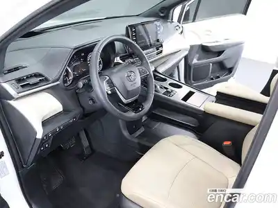 Toyota Sienna 2022 2.5 гидро в Москве № 279752, миниатюра 10