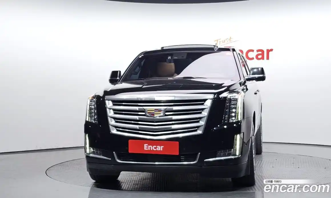 Cadillac Escalade 2017 6.2 гидро в Москве № 285595, фото 3