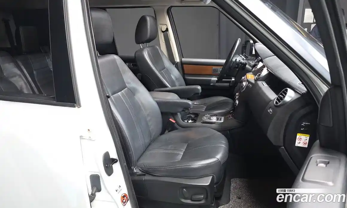 Land Rover Discovery 2015 3.0 гидро в Москве № 298900, фото 11