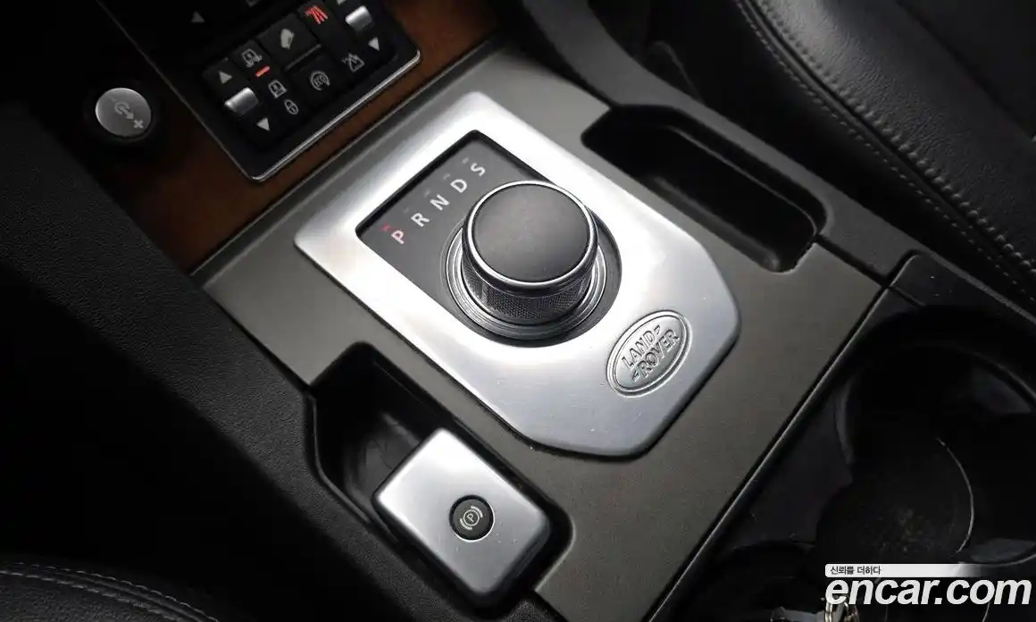 Land Rover Discovery 2015 3.0 гидро в Москве № 298900, фото 9