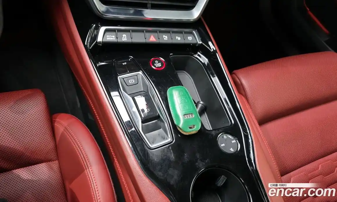 Audi e-tron GT 2022 0.1 гидро в Москве, фото 9