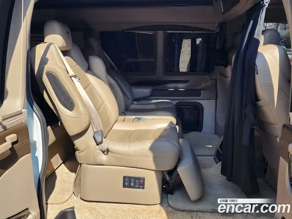 GMC Savana 2020 6.0 гидро в Москве № 365830, фото 13