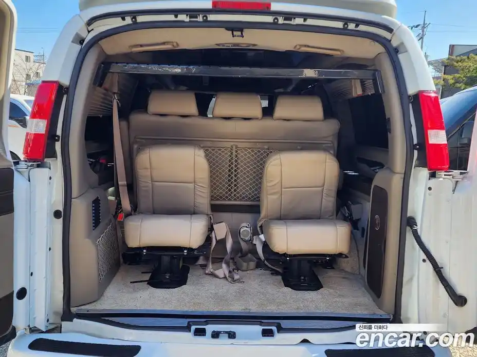 GMC Savana 2020 6.0 гидро в Москве № 365830, фото 17