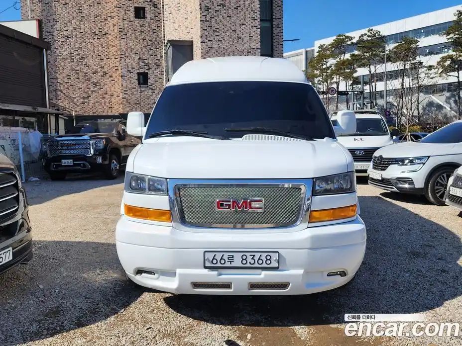 GMC Savana 2020 6.0 гидро в Москве № 365830, фото 3
