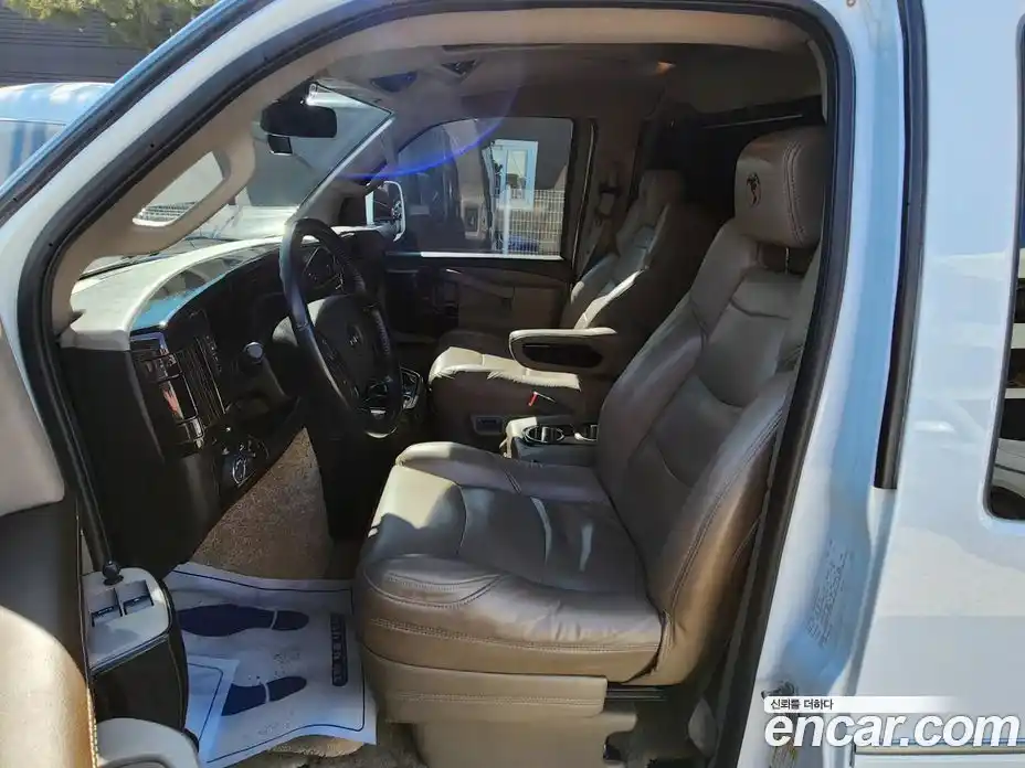 GMC Savana 2020 6.0 гидро в Москве № 365830, фото 10