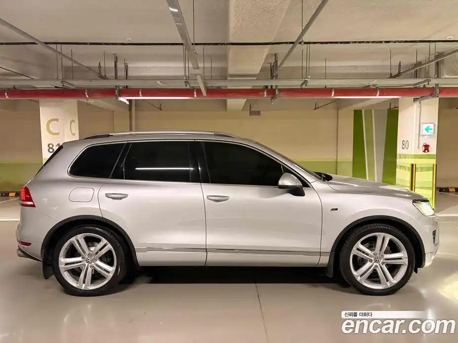Volkswagen Touareg 2014 3.0 гидро в Москве № 383395, фото 3