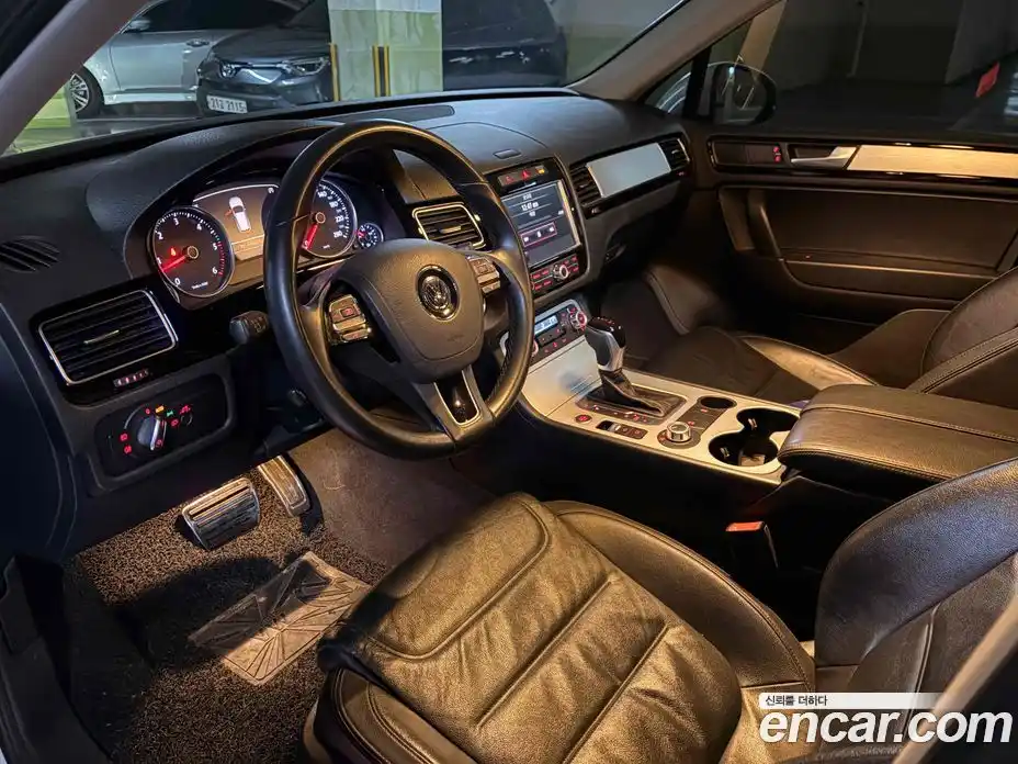 Volkswagen Touareg 2014 3.0 гидро в Москве № 383395, фото 7