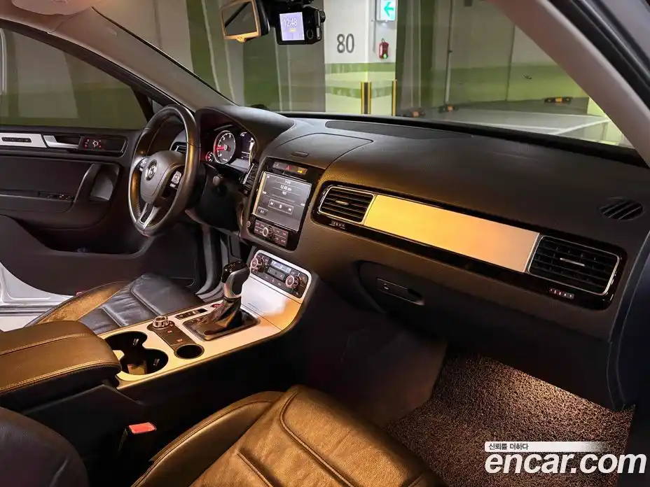 Volkswagen Touareg 2014 3.0 гидро в Москве № 383395, фото 8