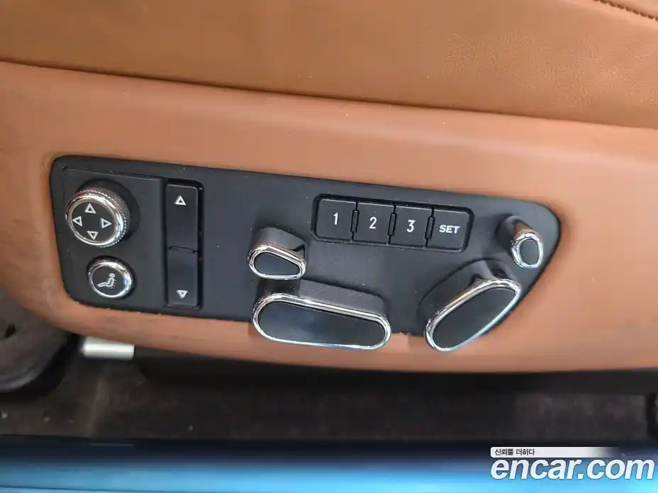 Bentley Flying Spur 2018 4.0 гидро в Москве № 387177, фото 16