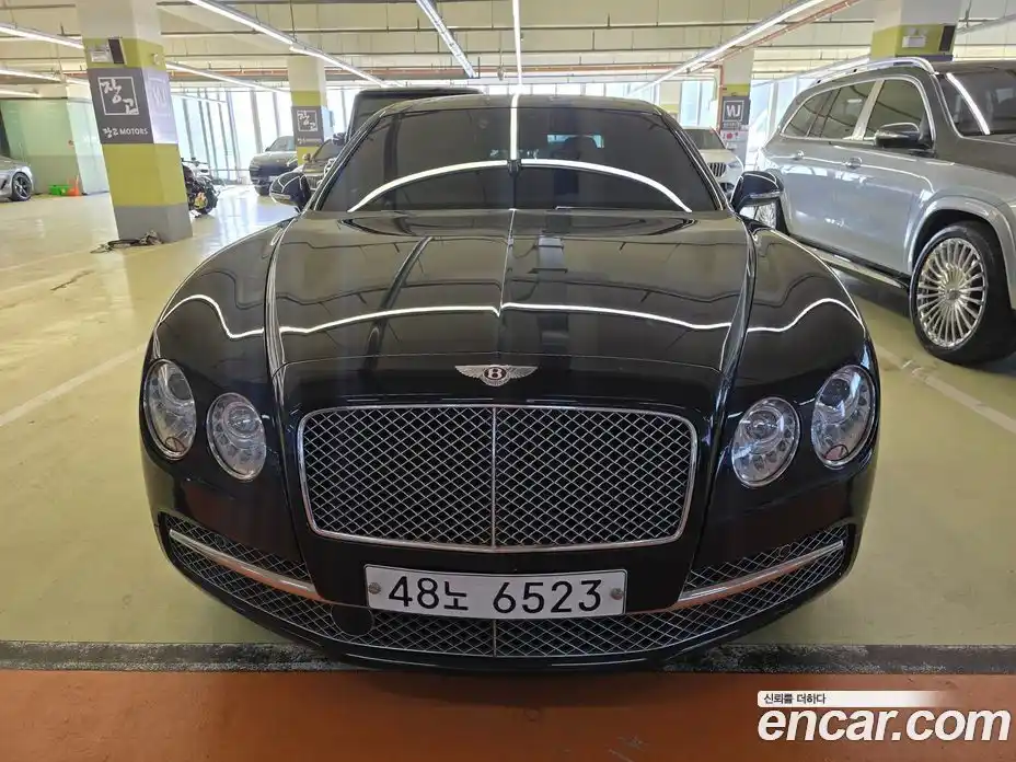 Bentley Flying Spur 2018 4.0 гидро в Москве № 387177, фото 3