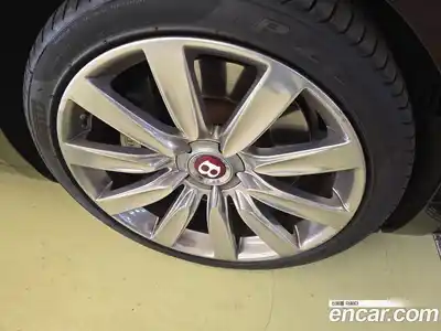 Bentley Flying Spur 2018 4.0 гидро в Москве № 387177, миниатюра 8