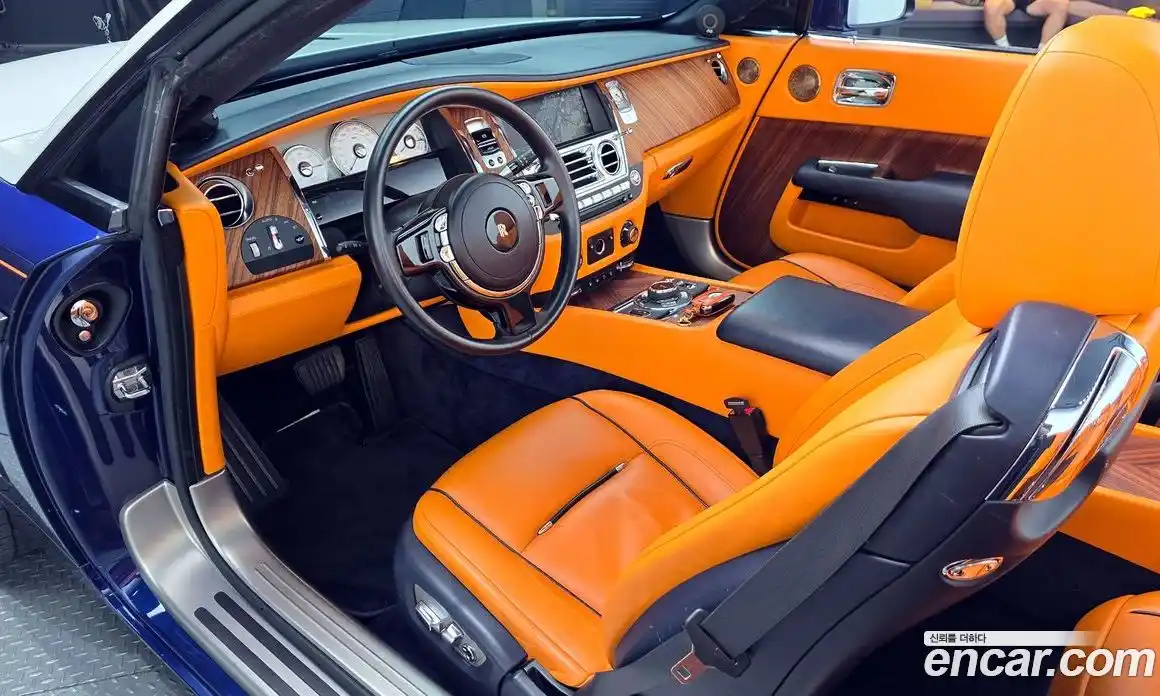 Rolls-Royce Dawn 2017 6.6 гидро в Москве № 387387, фото 11