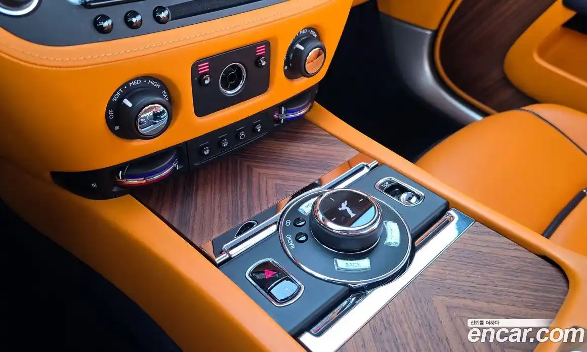 Rolls-Royce Dawn 2017 6.6 гидро в Москве № 387387, фото 14