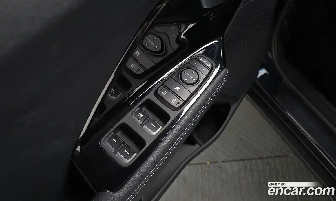 Kia Niro 2020 1.6 гидро в Москве № 48394, фото 19