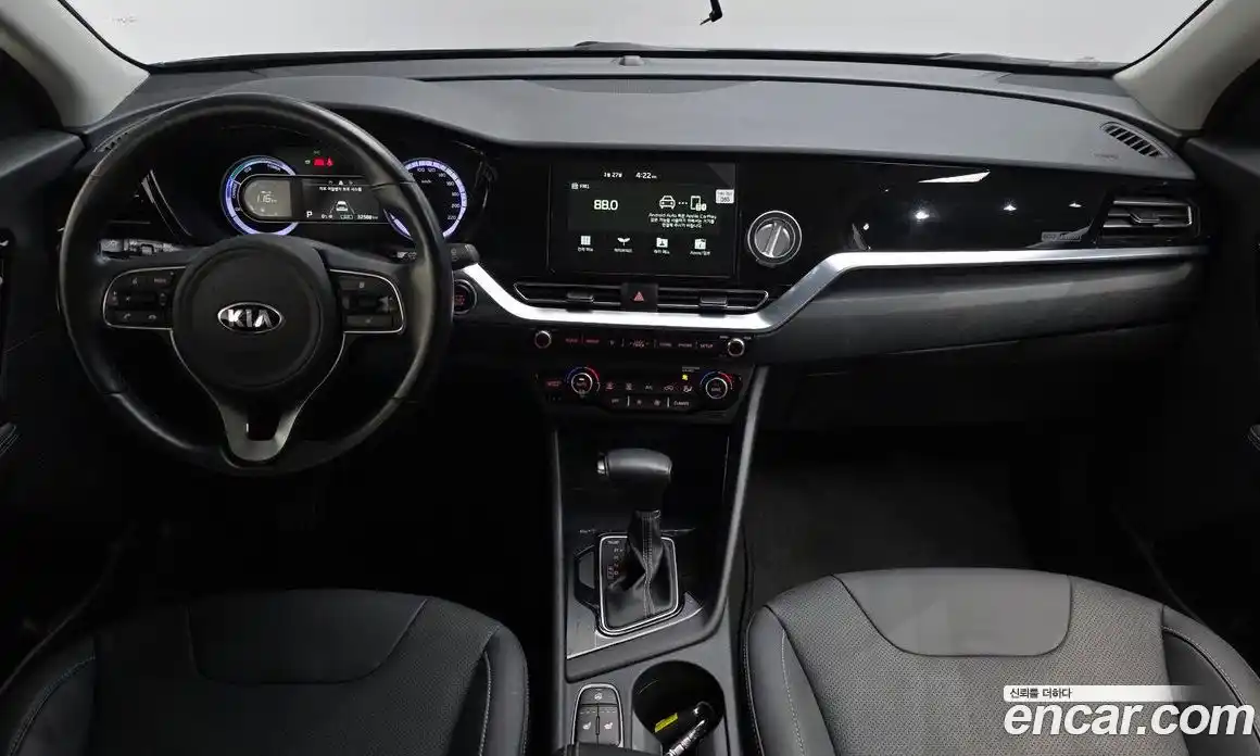 Kia Niro 2020 1.6 гидро в Москве № 48394, фото 7