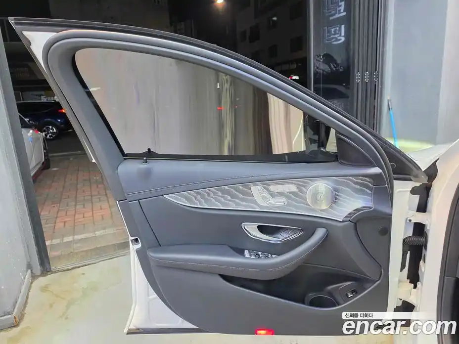 Mercedes-Benz E-Class 2022 2.0 гидро в Москве № 541738, фото 15