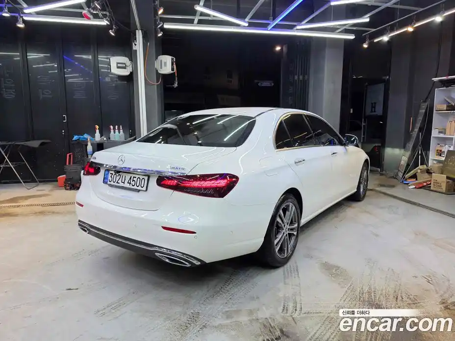 Mercedes-Benz E-Class 2022 2.0 гидро в Москве № 541738, фото 4