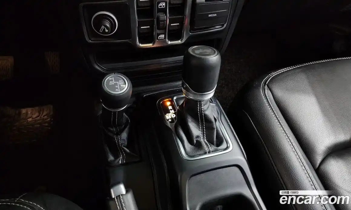 Jeep Wrangler 2020 2.0 гидро в Москве № 584272, фото 9