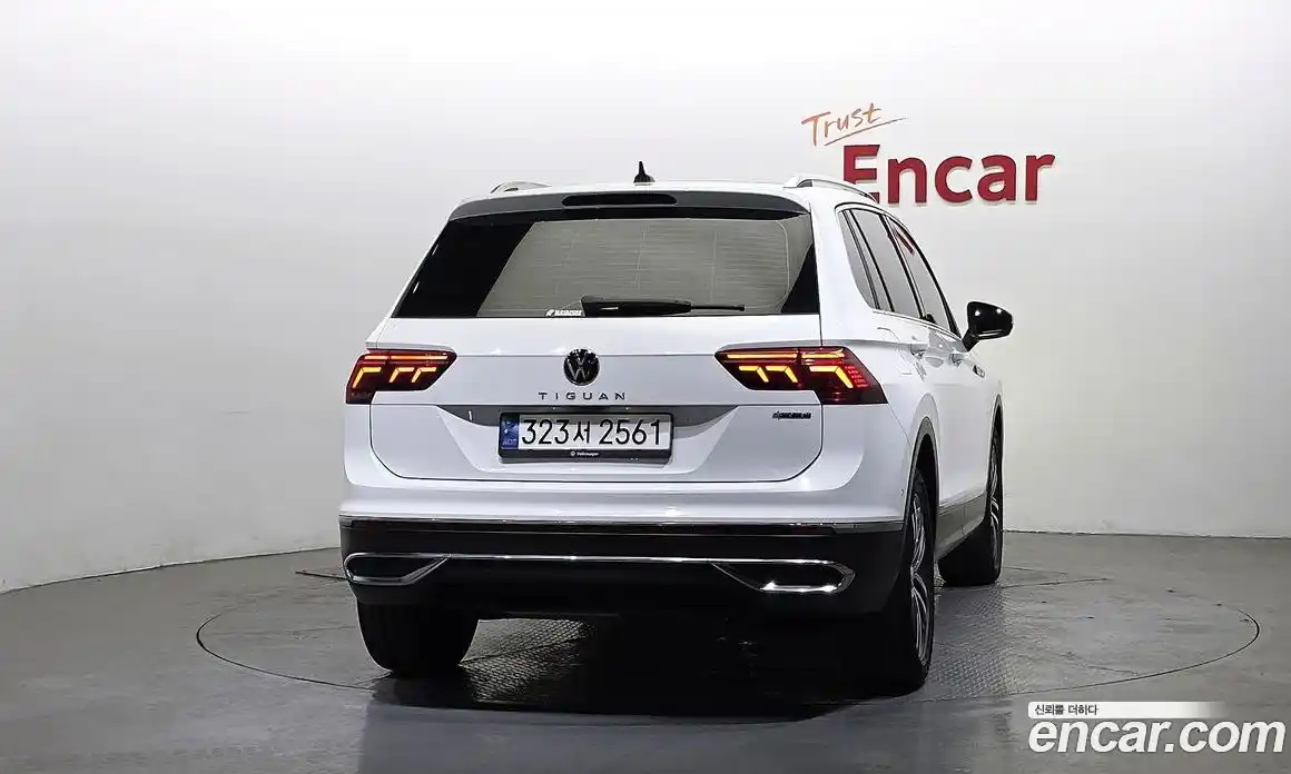 Volkswagen Tiguan 2023 2.0 гидро в Москве № 595642, фото 4