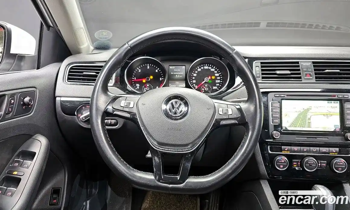Volkswagen Jetta 2015 2.0 гидро в Москве № 750108, фото 13