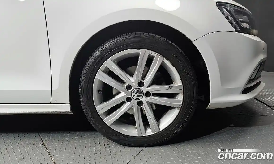 Volkswagen Jetta 2015 2.0 гидро в Москве № 750108, фото 5