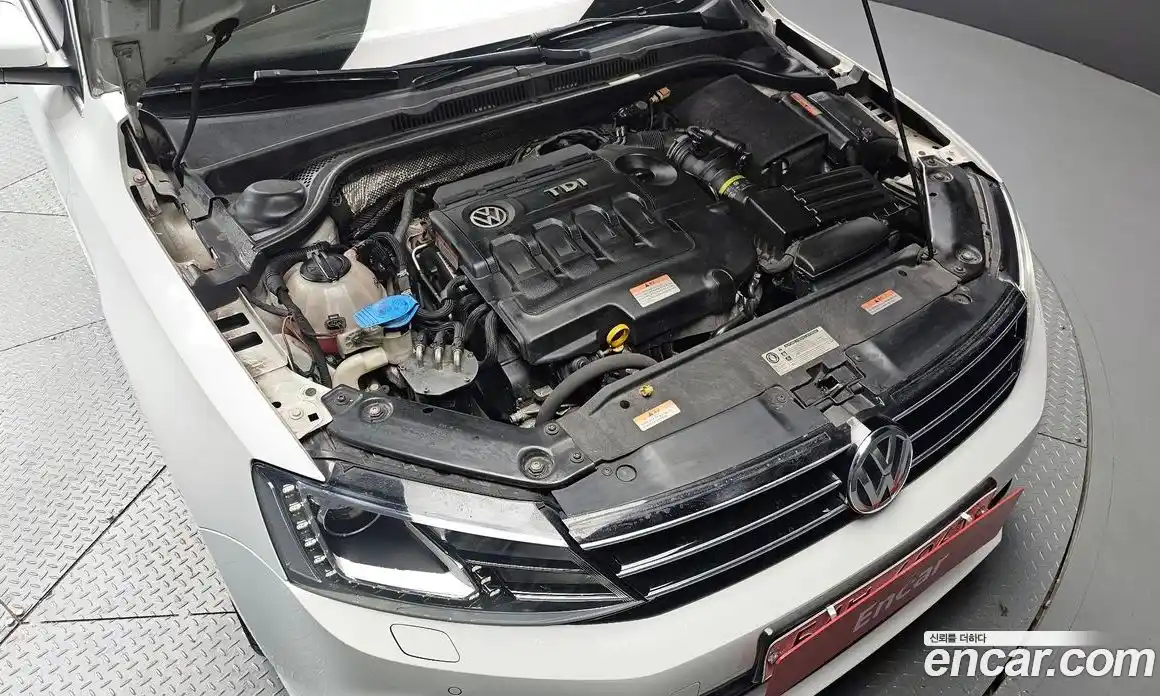 Volkswagen Jetta 2015 2.0 гидро в Москве № 750108, фото 6