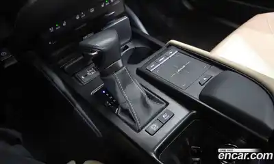 Lexus ES 2019 2.5 гидро в Москве № 766922, миниатюра 8
