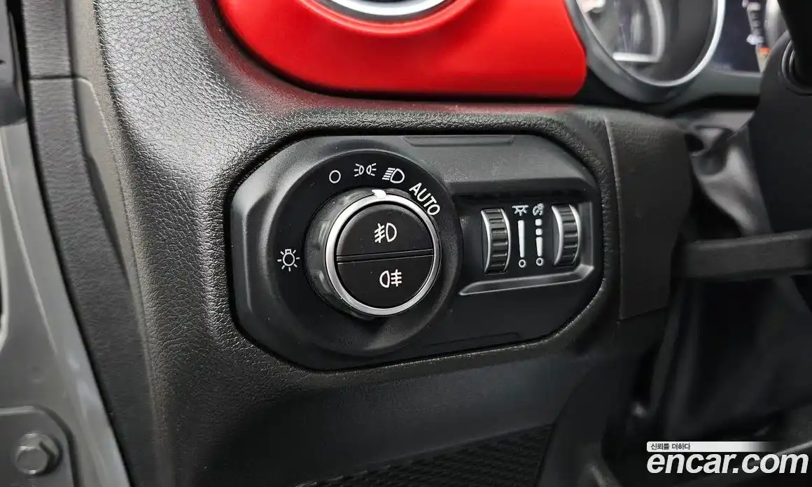 Jeep Wrangler 2022 2.0 гидро в Москве № 767357, фото 17