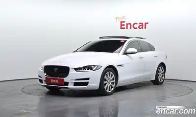 Jaguar XE, 2016