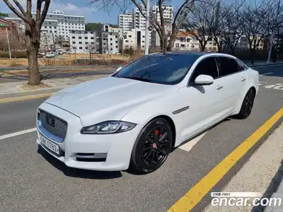 Jaguar XJ, 2016
