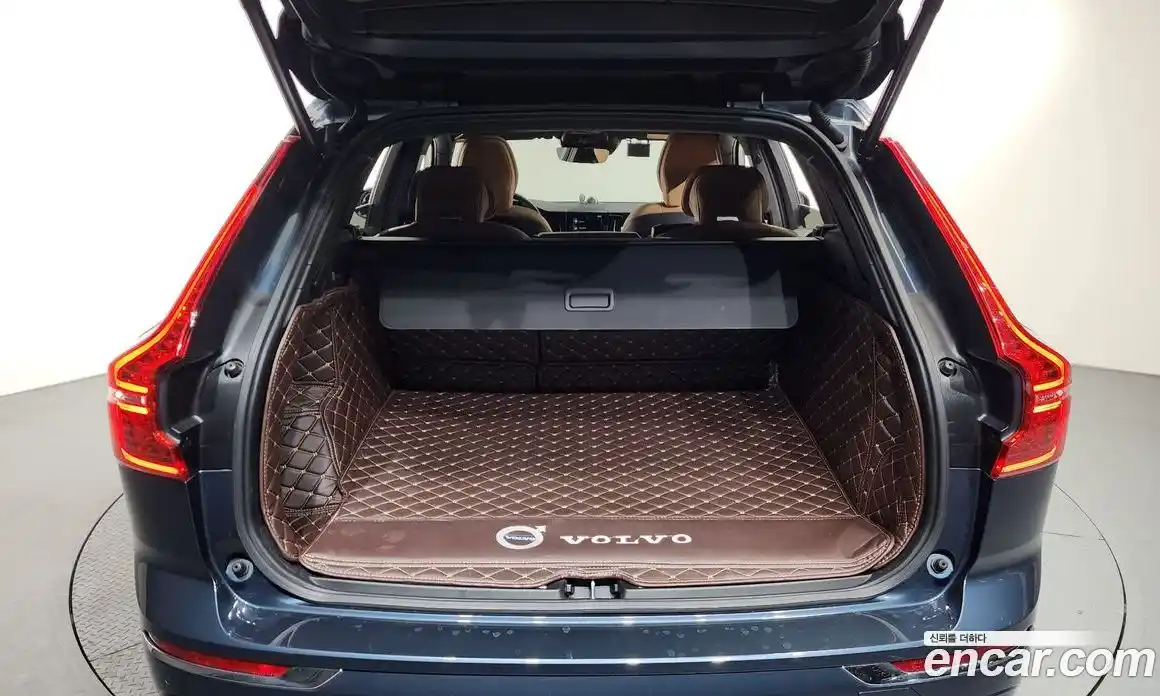 Volvo XC60 2021 2.0 гидро в Москве № 824000, фото 20