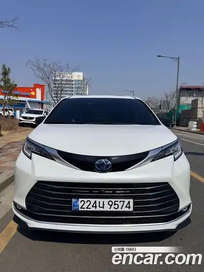 Toyota Sienna 2024 2.5 гидро в Москве № 863039, миниатюра 7