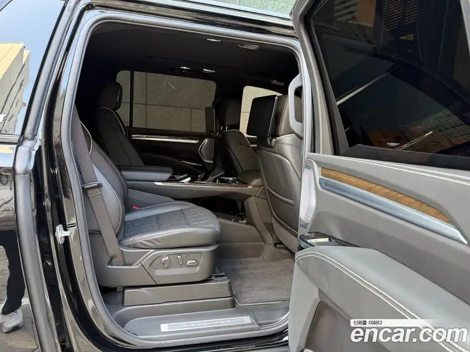Cadillac Escalade 2025 6.2 гидро в Москве № 864086, фото 13