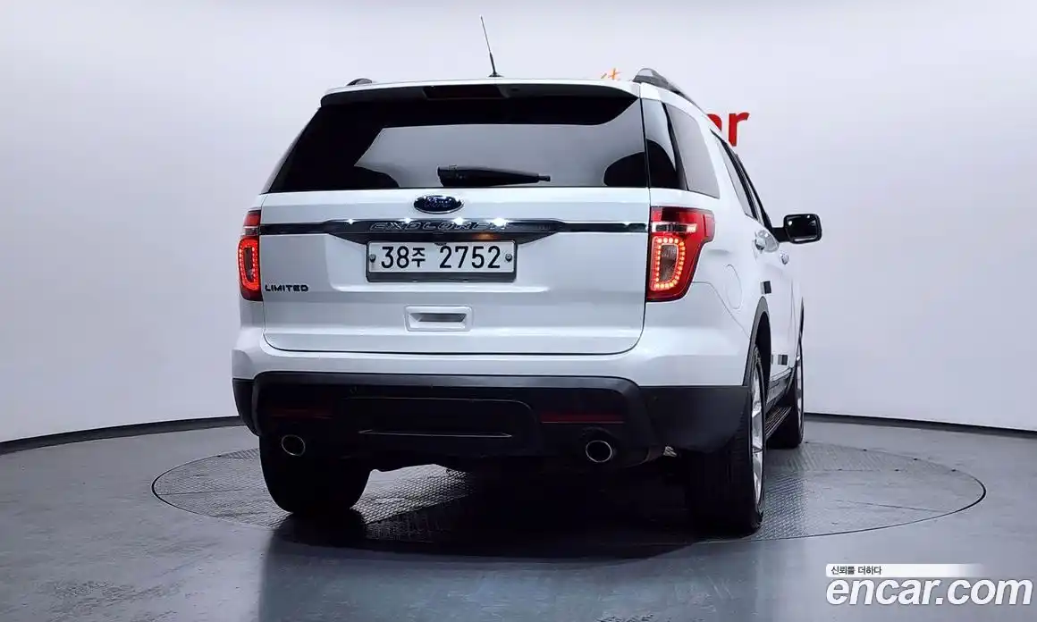 Ford Explorer 2014 3.5 гидро в Москве № 896986, фото 4