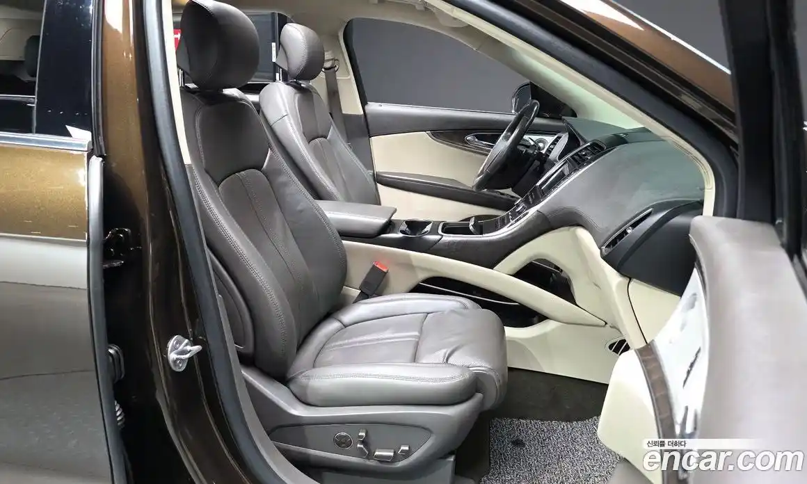 Lincoln Nautilus 2019 2.7 гидро в Москве № 897129, фото 10